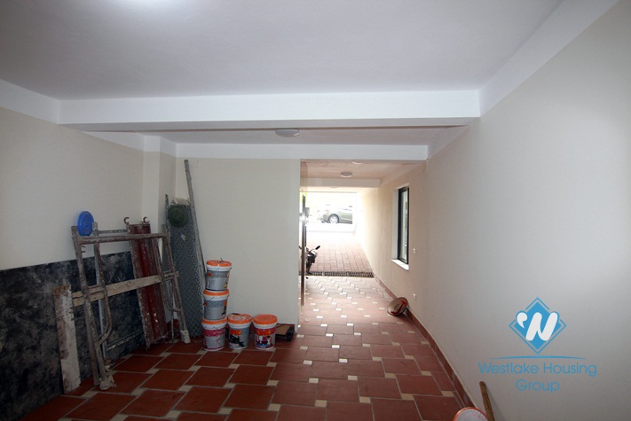 Newly office for rent in Tay Ho, Ha noi